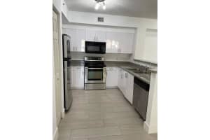 8040 N Nob Hill Rd APT 106, Tamarac, FL 33321, Sold 06/21/22