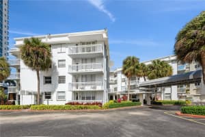 1913 S Ocean Dr APT 415, Hallandale Beach, FL 33009, Sold 05/09/22