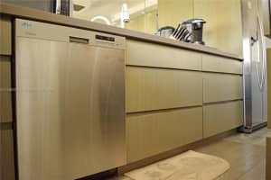 401 Ocean Dr APT 1103, Miami Beach, FL 33139, Sold 06/22/22