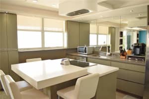 401 Ocean Dr APT 1103, Miami Beach, FL 33139, Sold 06/22/22