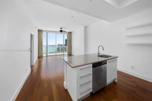 888 Biscayne Blvd APT 4503, Miami, FL 33132, Sold 05/09/22