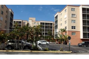 2821 NE 163rd St #4x, Miami, FL 33160, Sold 06/08/22