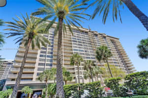 2 Grove Isle Dr B1804, Miami, FL 33133, Sold 06/30/22