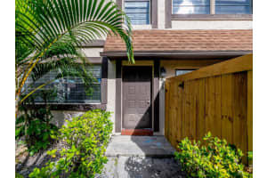 1950 Bayberry Dr #1950, Pembroke Pines, FL 33024, Sold 05/06/22