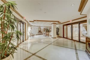 18181 NE 31st Ct APT 1108, Aventura, FL 33160, Sold 07/06/22