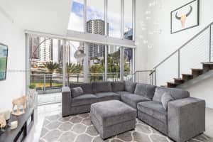 92 SW 3rd St APT 309, Miami, FL 33130, Sold 05/18/22