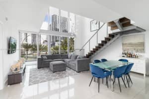 92 SW 3rd St APT 309, Miami, FL 33130, Sold 05/18/22