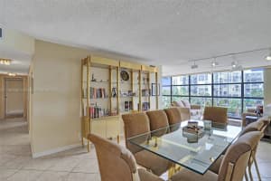 600 Parkview Dr APT 415, Hallandale Beach, FL 33009, Sold 07/12/22