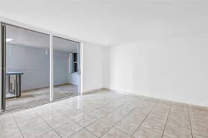 6039 Collins Ave APT 408, Miami Beach, FL 33140, Sold 06/02/22