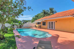 10414 SW 50th Ct, Cooper City, FL 33328, Sold 05/17/22