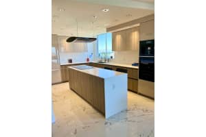 1330 West Ave APT 1707, Miami Beach, FL 33139, Sold 05/03/22