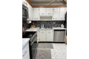 7044 SW 23rd St #11, Davie, FL 33317, Sold 06/03/22