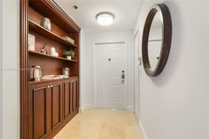 3205 NE 184th St APT 9104, Aventura, FL 33160, Sold 05/06/22