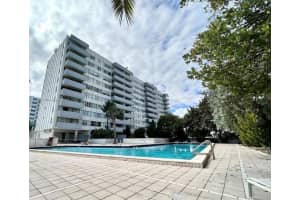 7545 E Treasure Dr #9f, North Bay Village, FL 33141, Sold 04/25/22