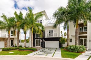 8210 NW 33rd Terrace, Miami, FL 33122, Sold 04/22/22