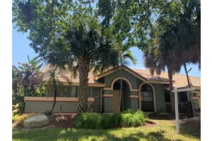 10910 NW 18th Ct, Plantation, FL 33322, Sold 05/17/22