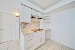 1351 NE Miami Gardens Dr #1201e, Miami, FL 33179, Sold 07/25/22