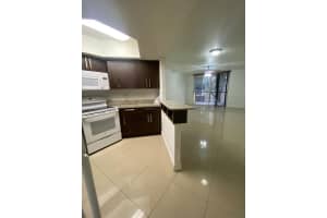 8363 Lake Dr APT 306, Doral, FL 33166, Sold 05/05/22