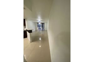 8363 Lake Dr APT 306, Doral, FL 33166, Sold 05/05/22
