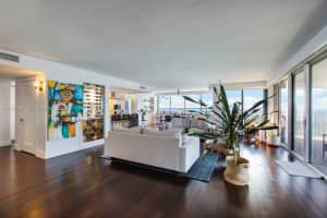 2 Grove Isle Dr B1702, Miami, FL 33133, Sold 05/09/22