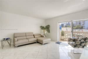 1901 S Ocean Dr APT 104, Hollywood, FL 33019, Sold 05/20/22