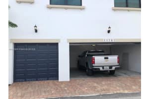 11701 SW 13th Ct, Pembroke Pines, FL 33025, Sold 05/13/22