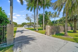 12275 SW 45th St, Miami, FL 33175, Sold 06/06/22