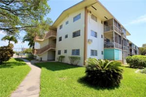 16790 NE 14th Ave APT 202, Miami, FL 33162, Sold 05/26/22