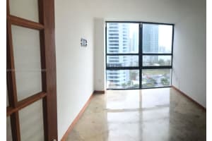 600 NE 36th St APT 1417, Miami, FL 33137, Sold 05/16/22