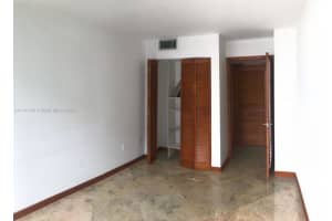 600 NE 36th St APT 1417, Miami, FL 33137, Sold 05/16/22