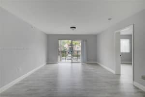 2033 SE 10th Ave APT 613, Fort Lauderdale, FL 33316, Sold 05/02/22