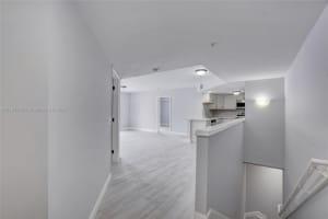 2033 SE 10th Ave APT 613, Fort Lauderdale, FL 33316, Sold 05/02/22