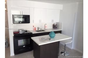 345 Ocean Dr APT 918, Miami Beach, FL 33139, Sold 06/24/22