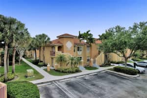 651 NW 79th Ave APT 202, Pembroke Pines, FL 33024, Sold 05/23/22