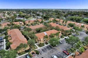 651 NW 79th Ave APT 202, Pembroke Pines, FL 33024, Sold 05/23/22
