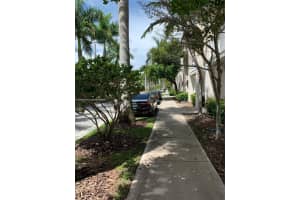 11401 NW 89th St APT 217, Doral, FL 33178, Sold 05/27/22