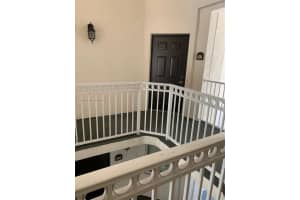 11401 NW 89th St APT 217, Doral, FL 33178, Sold 05/27/22