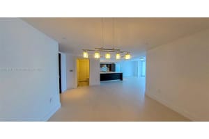 200 Biscayne Blvd Way APT 3207, Miami, FL 33131, Sold 06/14/22