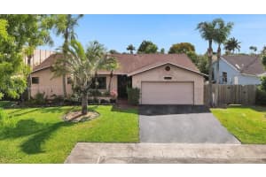 25855 SW 125th Ct, Homestead, FL 33032, Sold 05/17/22