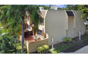 7175 Nova Dr APT 201, Davie, FL 33317, Sold 05/31/22