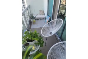 92 SW 3rd St APT 2106, Miami, FL 33130, Sold 04/29/22