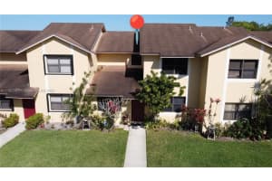 5443 Gate Lake Rd #5443, Tamarac, FL 33319, Sold 05/12/22