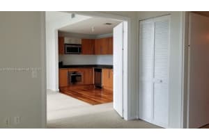 300 S Biscayne Blvd t 3409, Miami, FL 33131, Sold 06/01/22