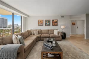 18151 NE 31st Ct APT 1402, Aventura, FL 33160, Sold 06/20/22