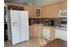 7690 NW 177th Terrace, Hialeah, FL 33015, Sold 05/13/22