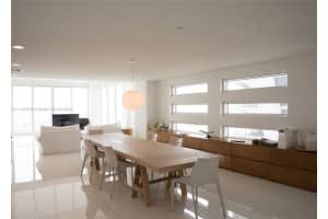 1040 Biscayne Blvd APT 2701, Miami, FL 33132, Sold 04/29/22