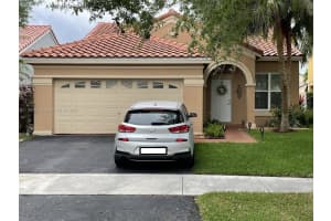 944 Falling Water Rd, Weston, FL 33326, Sold 06/15/22