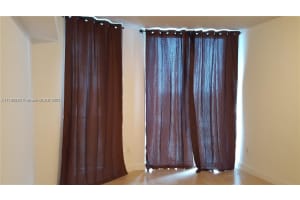 185 SW 7th St APT 1710, Miami, FL 33130, Sold 08/29/22