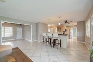935 Pine Ridge Dr, Plantation, FL 33317, Sold 04/29/22