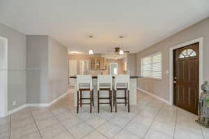 935 Pine Ridge Dr, Plantation, FL 33317, Sold 04/29/22